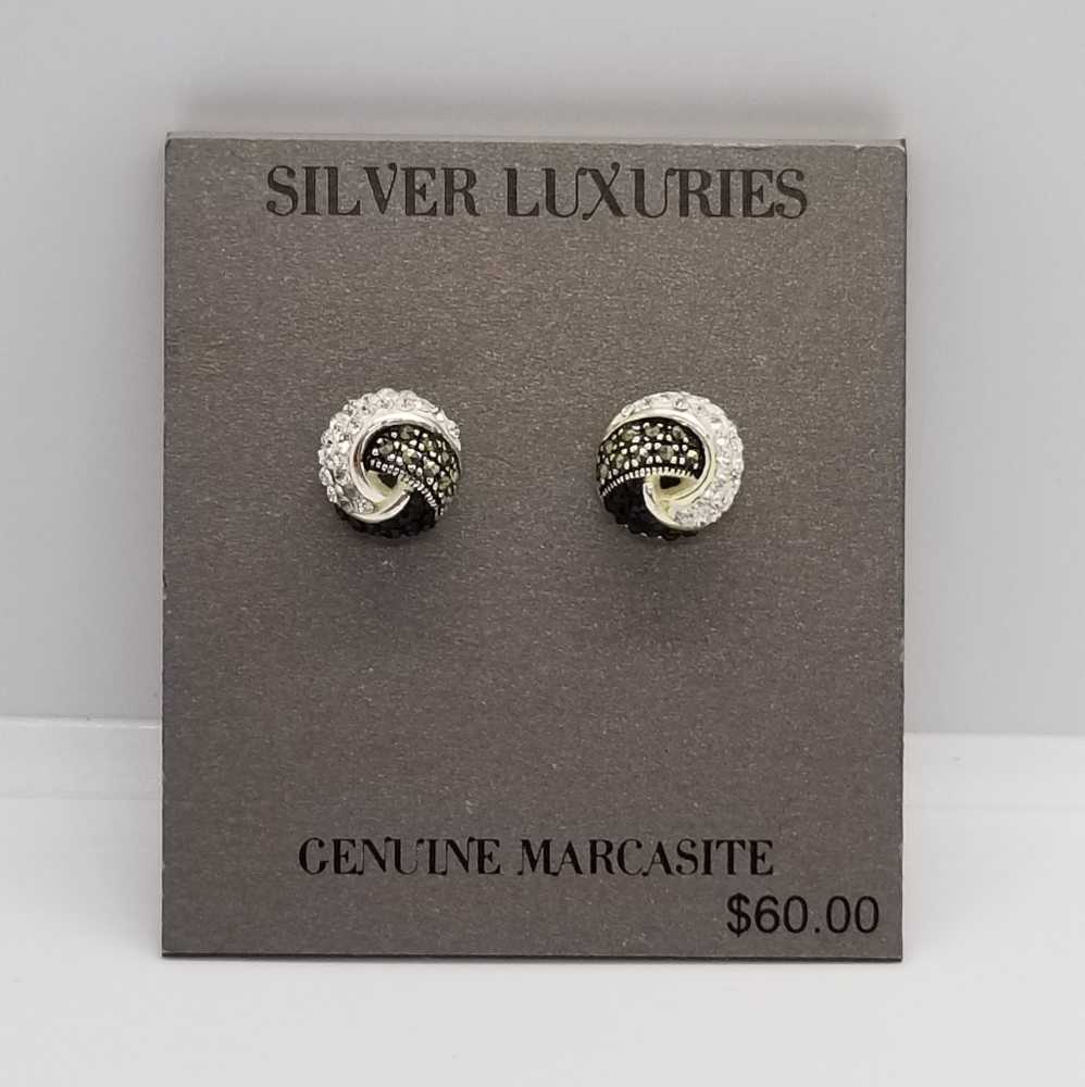 🎀 2 for $20 🎀 Silver Earring